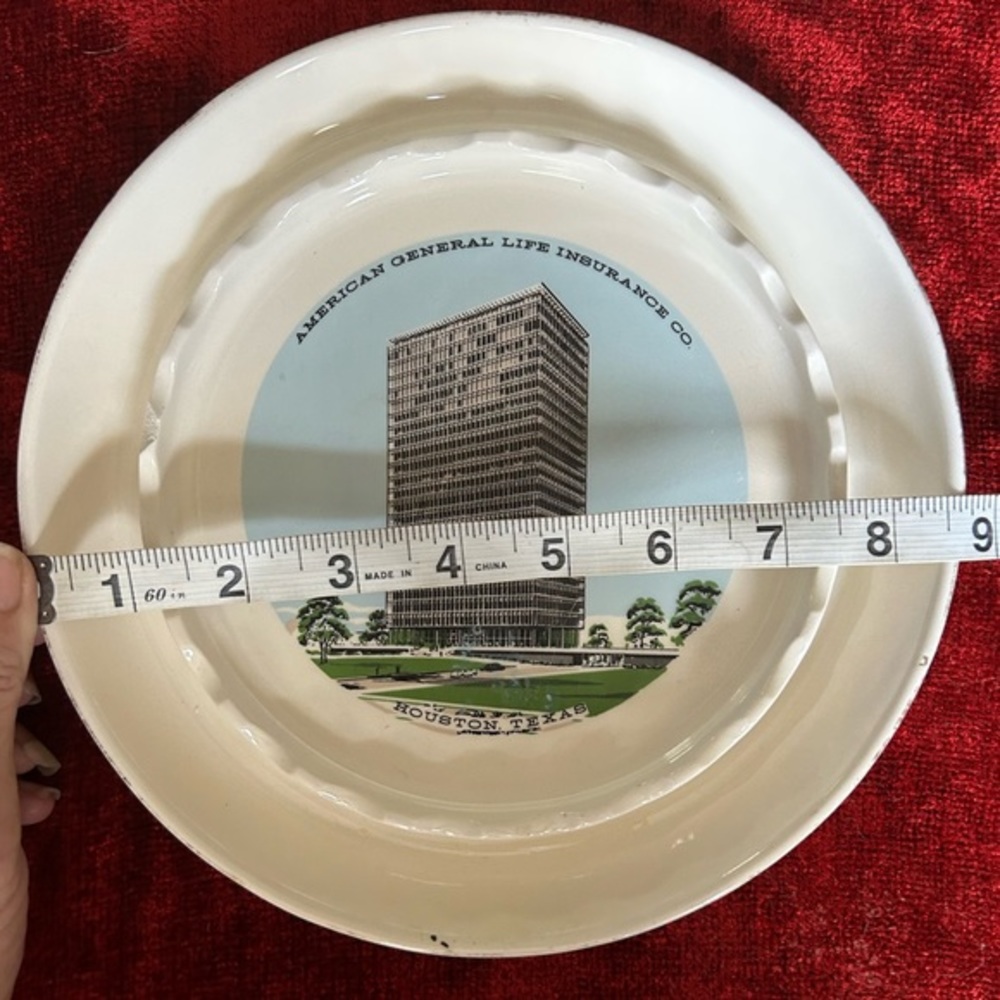 VINTAGE ASHTRAY - Picture 6 of 6